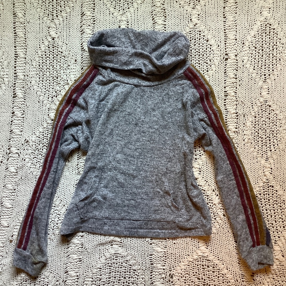 heater grey funnel neck sweater, striped sleeves and pocket